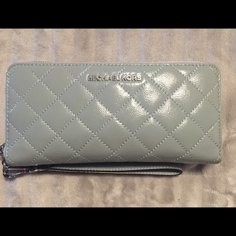 Michael Kors Continental Wallet
